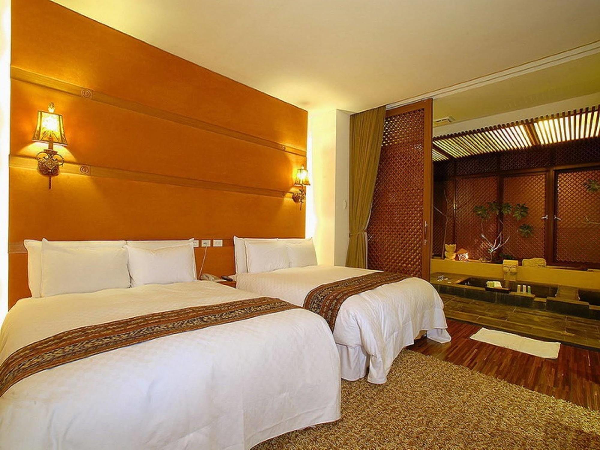 Bali Nature Spa Resort Taichung Exterior foto